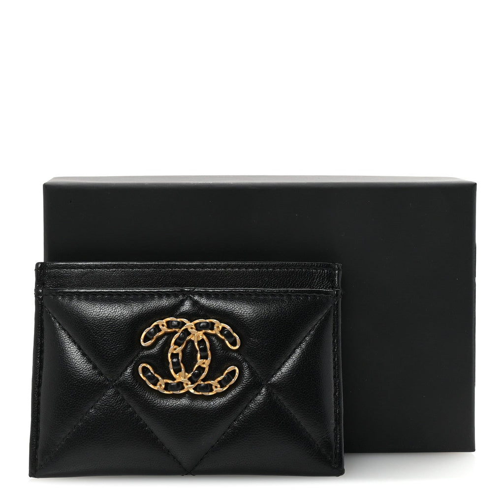 Chanel 19 Quilted Card Holder in Red Leather